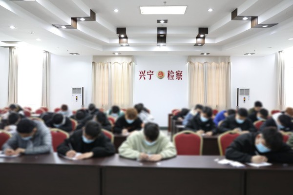 HR5A2171 (模糊).jpg