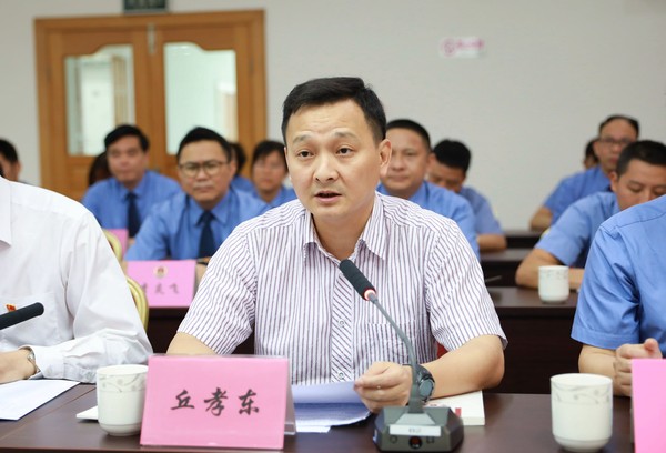丘孝东.JPG
