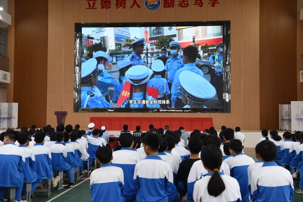 5月12日走进坭陂中学 (3).JPG