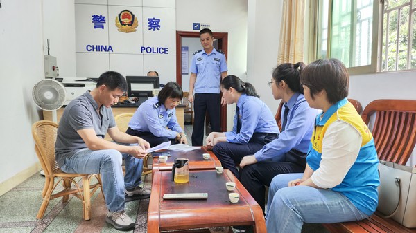 派出所解决户口问题1.jpg