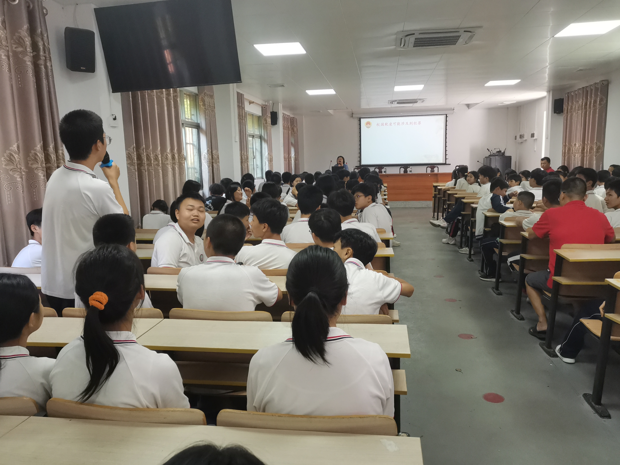 大坪中学9月开学季2_副本.jpg